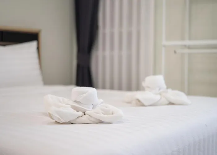 Arun Sa Wad House Lad Phrao 5beds Netflix Youtube Apartment Bangkok