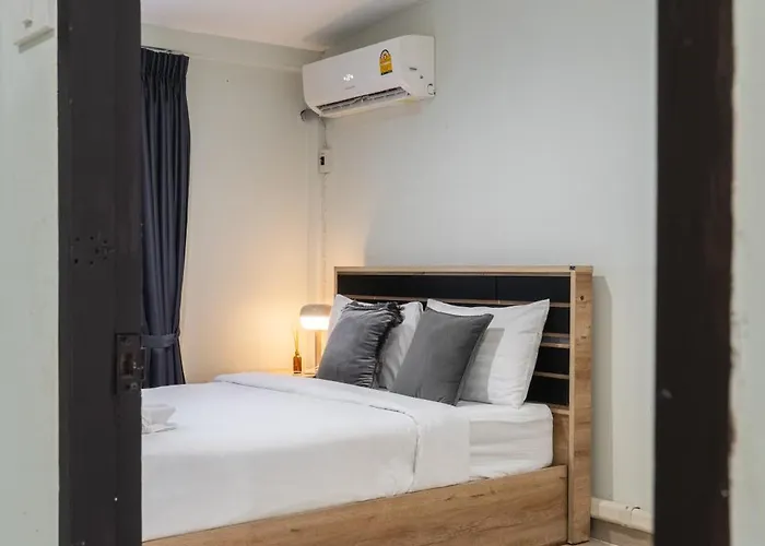 Arun Sa Wad House Lad Phrao 5beds Netflix Youtube Apartment Bangkok