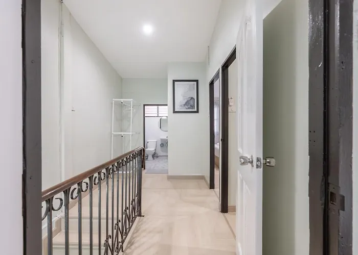 Arun Sa Wad House Lad Phrao 5beds Netflix Youtube Apartment