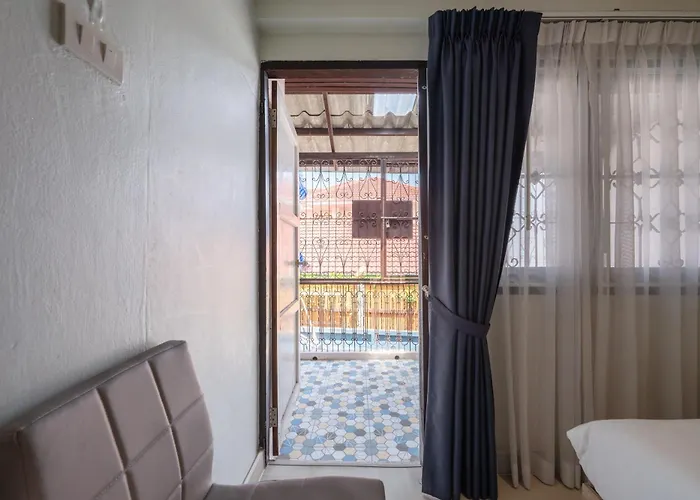 Arun Sa Wad House Lad Phrao 5beds Netflix Youtube Apartment