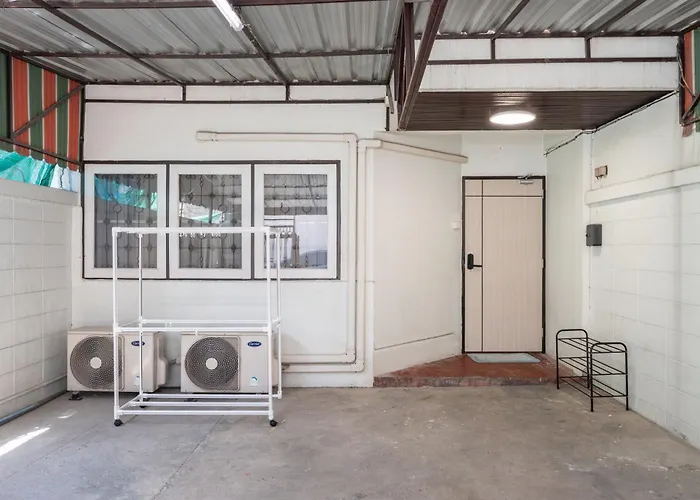 Arun Sa Wad House Lad Phrao 5beds Netflix Youtube * Bangkok